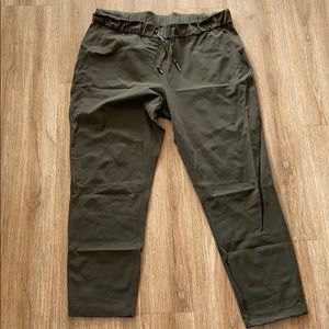 OLIVE LULU JOGGER